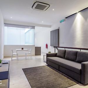 Hutton Suite Hotel